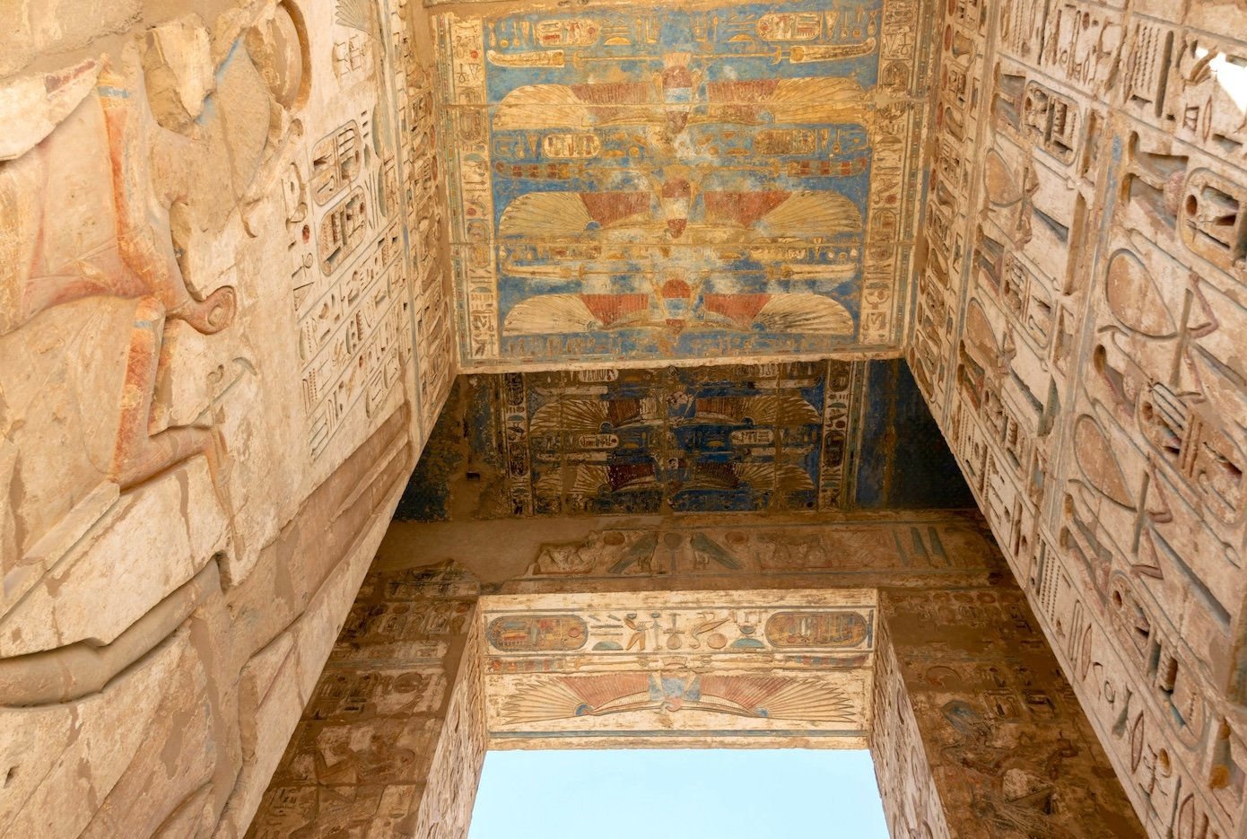 Luxor West Bank tour - Habu Temple