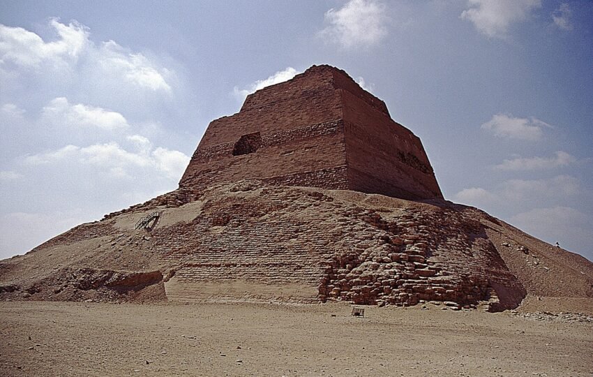 Meidum Pyramid tour